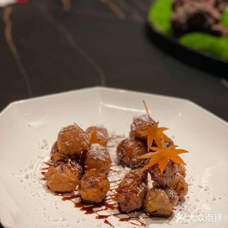 新开业的浦江名荟和浦江荟一样,一如既往的有着排场和体面