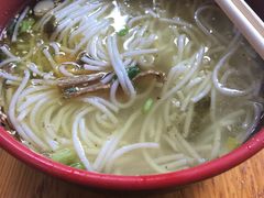 -正宗李家土鸡米线店