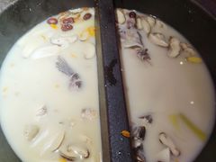 -咕嘟草帽鱼·牛奶一样的鲜鱼汤(包河万达广场创始店)