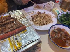 -霄汉牛三鲜湖北砂锅菜(万松园2店)