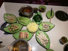 -一叶一世界·素食餐厅(锦华万达店)