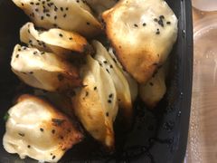 -香山胡记吴江路生煎(灵山路店)