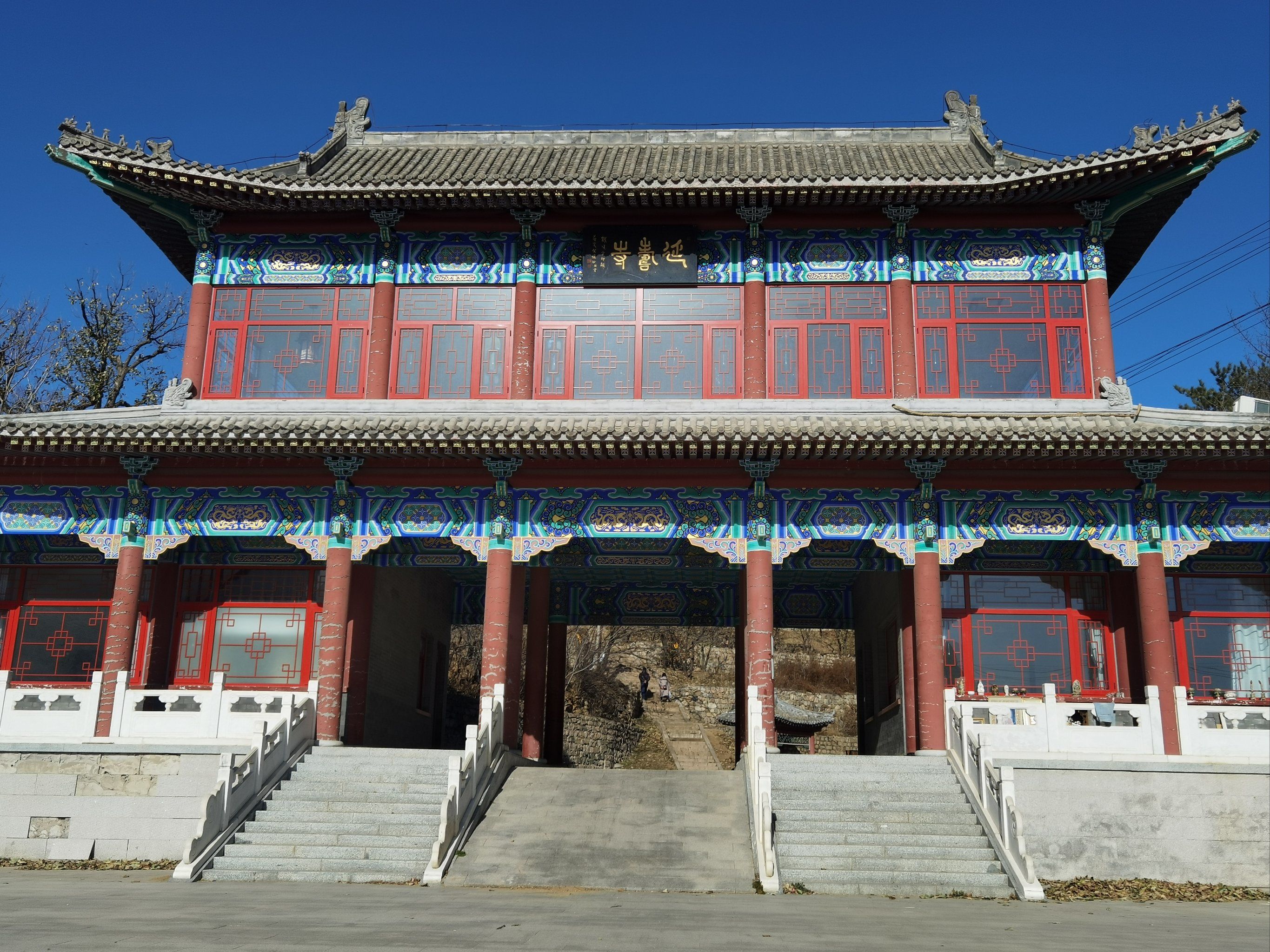 【景点攻略】「延寿寺盘龙松风景区」
99详细地址:导航"延寿寺"很