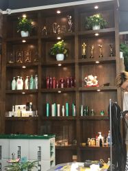-PE SALON