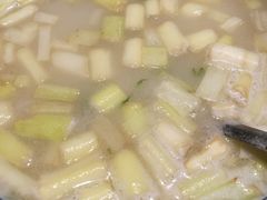 奶汤蒲菜-泉畔人家·老济南经典鲁菜(大明湖店)