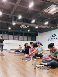 点击看大图 -防空洞舞蹈·瑜伽