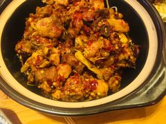 -野山舂·贵州现舂酸汤火锅(鸿通城店)