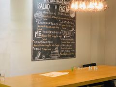 大堂-HELLO 27 意面·沙拉·帕尼尼