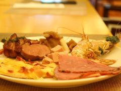 -上海西藏大厦万怡自助餐厅(徐汇店)