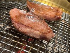 -铭牛烧肉·和牛海鲜自助(高新月牙湖店)