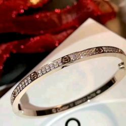 -威德钻石-克拉钻大本营(南京东路店)