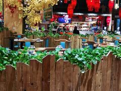 -老滇山寨•云南特色菜•地方菜•民族风情歌舞表演(金碧店)