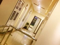 -美酷口腔牙齿矫正(江桥万达店)