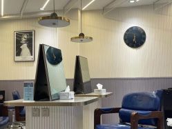 -PE SALON