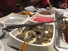 -海底捞火锅(金山百联店)