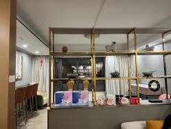 -Mamom club 慢会所(爱丁堡店)