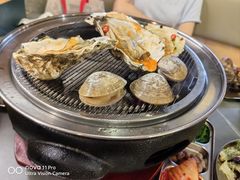 -围炉肉舍•炭烤活鳗•丹东海鲜烤肉(步行街店)