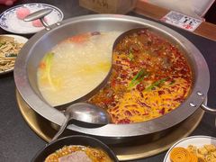 -沸炉重庆老火锅(军事博物馆店)