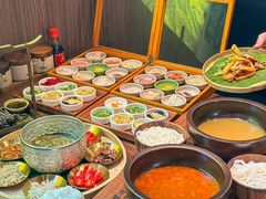 -良米山·云南野生菌过桥米线(上海首店)