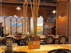 大堂-十三式重庆江湖菜(金茂览秀城店)