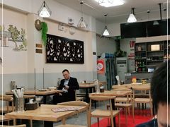 大堂-王胖子驴肉火烧(东四旗舰店)