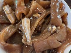 -金卯白肉罩火烧