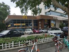 -麦当劳(南京路2店)