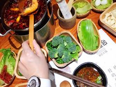 -独食火锅·半米屋台(直营总店)