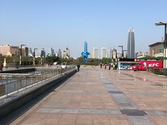 -泉城广场