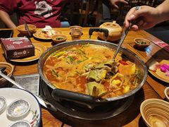 -亮欢寨酸汤鱼(沙冲路店)