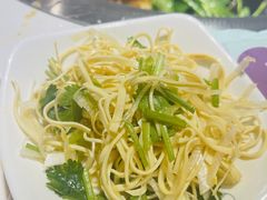 -玺炖·中国铁锅炖(南京东路店)