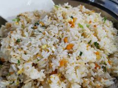 海胆炒饭-胜记大排档·台山本地海鲜·台山黄鳝饭