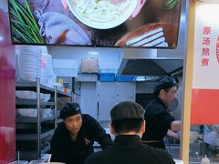 -湘人龙记老长沙米粉(鸟巢店)
