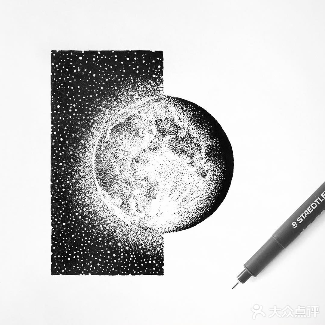 在黑暗的宇宙中描绘光明,用小点点画出一幅画