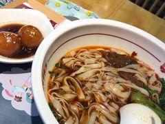 -呷佬·长沙手工米粉(金沙江路店)
