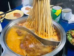 -马路边边·成都串串(翠柏路店)