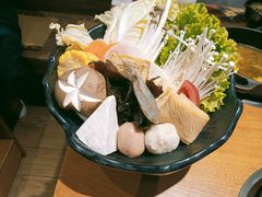 -呷哺呷哺 黄金牧场 (盛世天骄店)