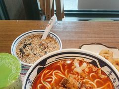 -鑫花溪牛肉米粉(景德路店)