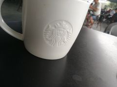 -星巴克臻选(深圳龙华红山天虹店)