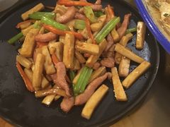 -乌镇那一年小院主题餐厅(甘泉西路店)