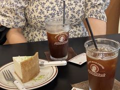 双层酸奶油芝士蛋糕-The Roastery By AllYouWant(福田店)