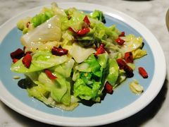 手撕圆白菜-懒人盐府人家(航天桥店)