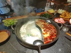 -重庆故事姊妹老火锅(财经学院店)