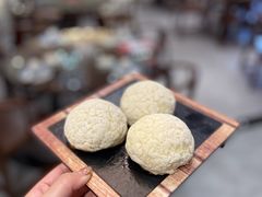 雪山叉烧包-喜喜酒家·纯手工点心·粤菜