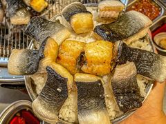 -围炉肉舍•炭烤活鳗•丹东海鲜烤肉(步行街店)