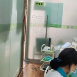 -苗医生专业祛痘·皮肤管理
