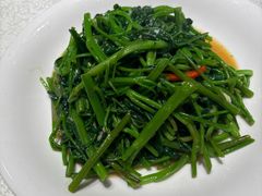 -炆艺乳鸽·煲仔饭大排档(望京来广营店)