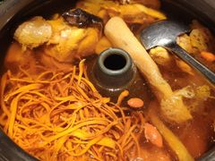 野生菌汽锅鸡-云海肴·汽锅鸡·云南菜(天山百盛优客店)