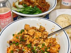 -李与白包子铺(桐梓林店)