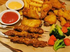 -必胜客(东大桥店)